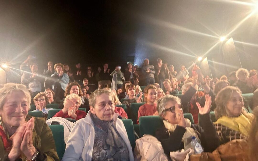 Μια βραδιά μνήμης, ζωής και συμφιλίωσης στις Βρυξέλλες. Γράφει η Βούλα Καγιάσα